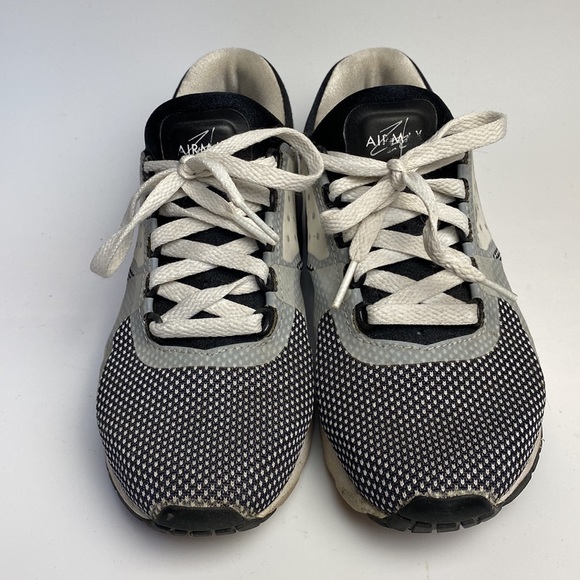 Nike Air Max Zero Essential Big Kids Sneaker 
Size 5Y - Picture 4 of 7